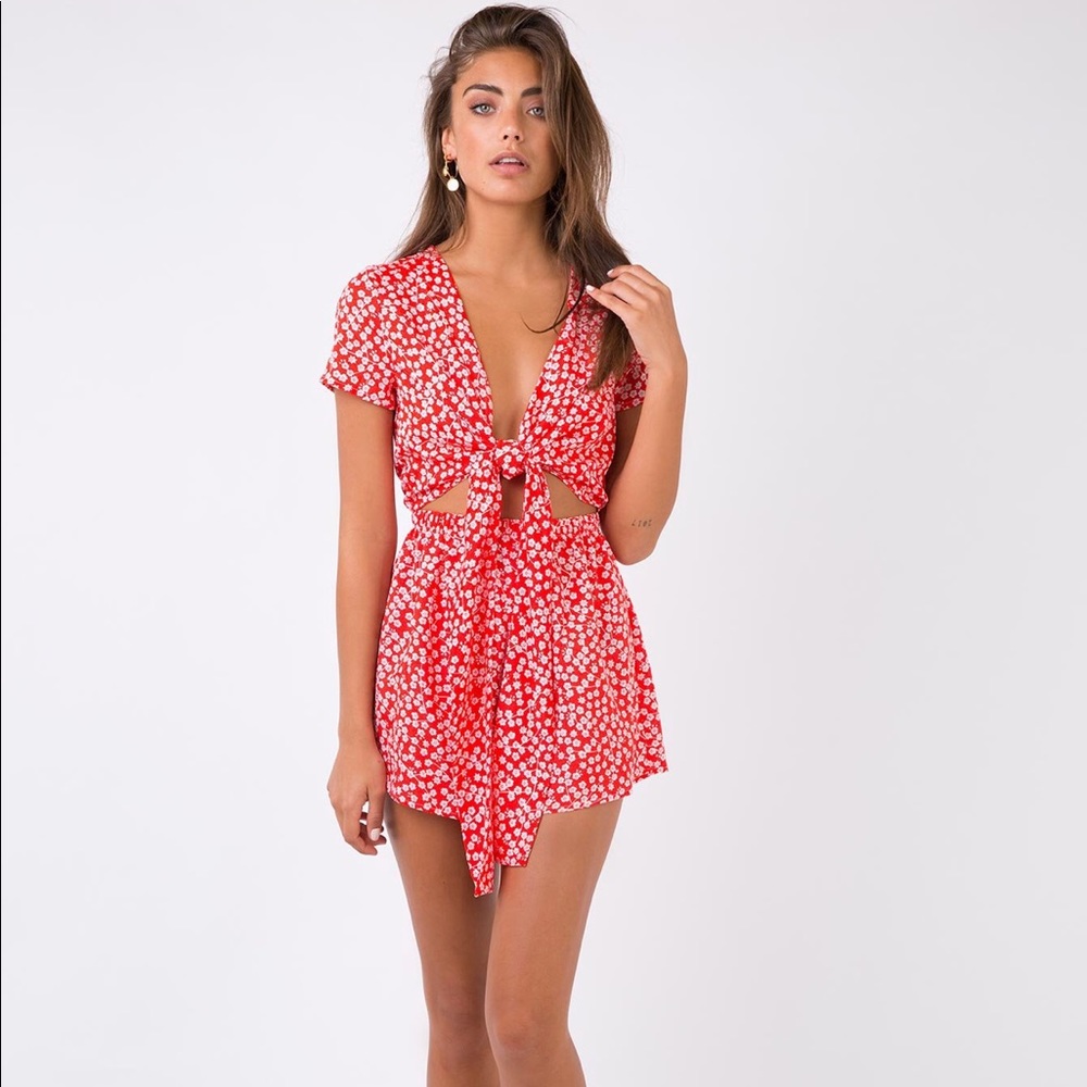 Princess Polly Virgo tie front play suit red